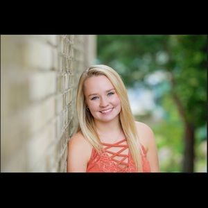 Meet your Posher, Destinee